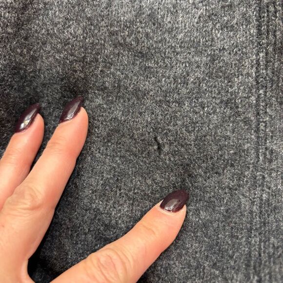 Ladies Saks Fifth Ave Grey Cashmere Two Way Zipper Cardigan Size Medium - Picture 13 of 13